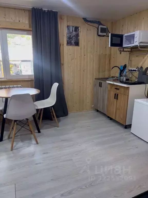 Комната Бурятия, Тункинский район, пос. Аршан Набережная ул., 19А - Фото 2