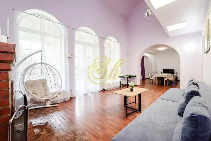 Дом в Московская область, Химки Старбеево кв-л, 33 (450 м) - Фото 2