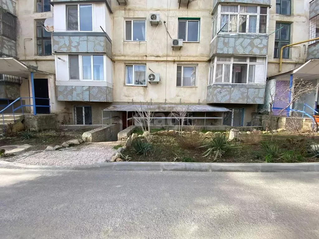 1-к кв. Крым, Феодосия муниципальный округ, Орджоникидзе пгт ул. ... - Фото 1