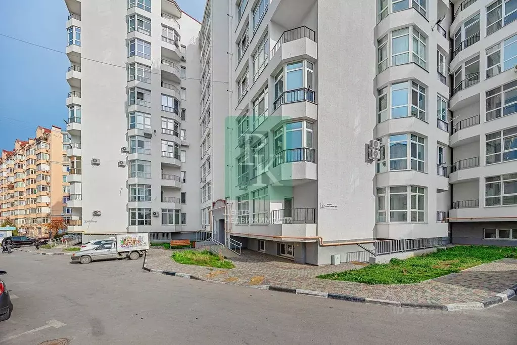 3-к кв. Севастополь просп. Генерала Острякова, 242к1 (76.4 м) - Фото 2