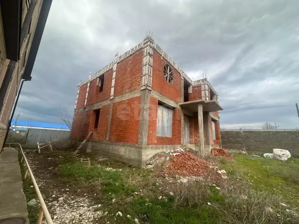 Участок в Дагестан, Хасавюрт ул. Наиба Гаирбека, 20 (7.2 сот.) - Фото 1