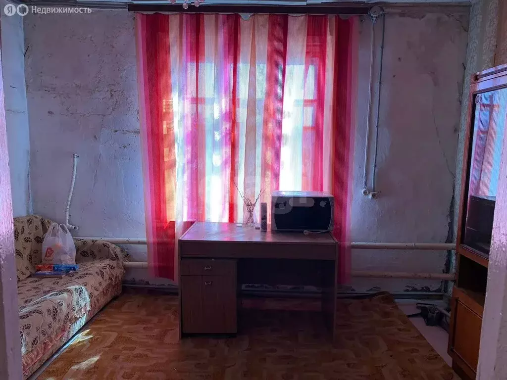 Дом в Свердловская область, посёлок городского типа Верхняя Синячиха ... - Фото 1