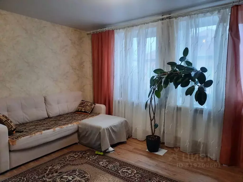 2-к кв. Ленинградская область, Приозерск ул. Ленина, 44 (47.0 м) - Фото 0