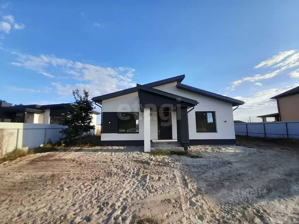 Дом в Белгородская область, Белгородский район, Тавровское с/пос, с. ... - Фото 1