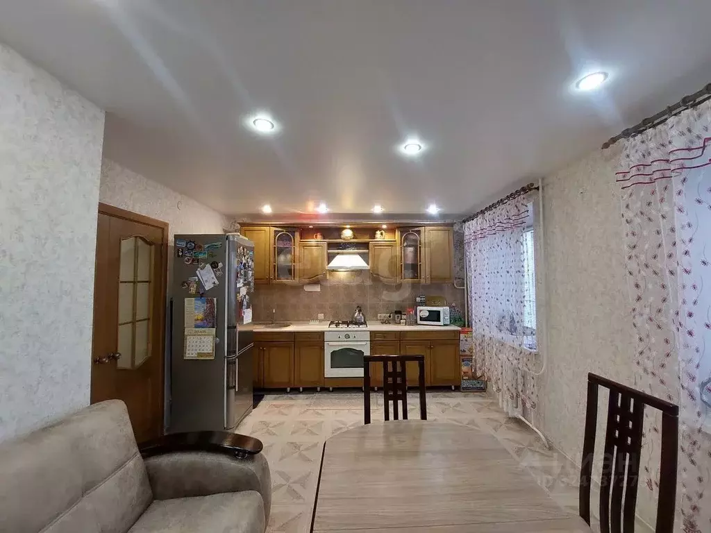 2-к кв. Архангельская область, Котлас ул. Невского, 6 (59.1 м) - Фото 1