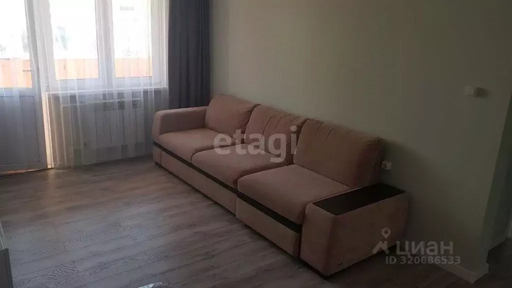 2-к кв. Бурятия, Улан-Удэ ул. Смолина, 54Б (50.0 м) - Фото 0