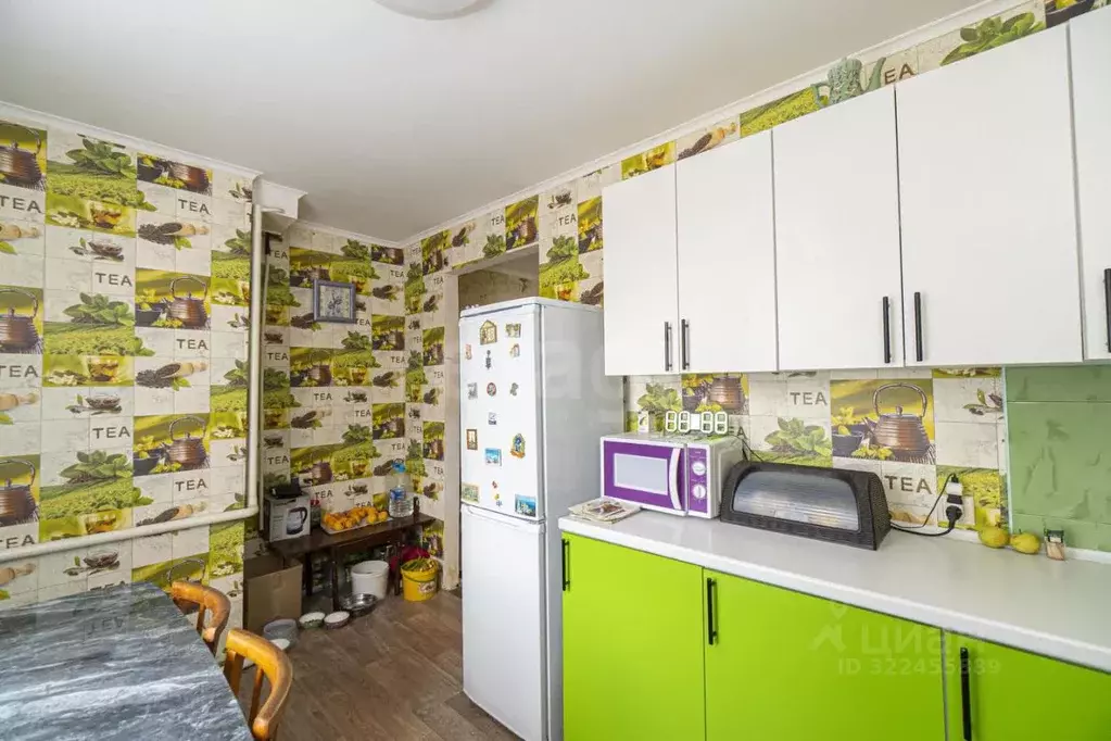 3-к кв. Крым, Бахчисарайский район, с. Каштаны ул. Ленина, 3 (74.9 м) - Фото 1