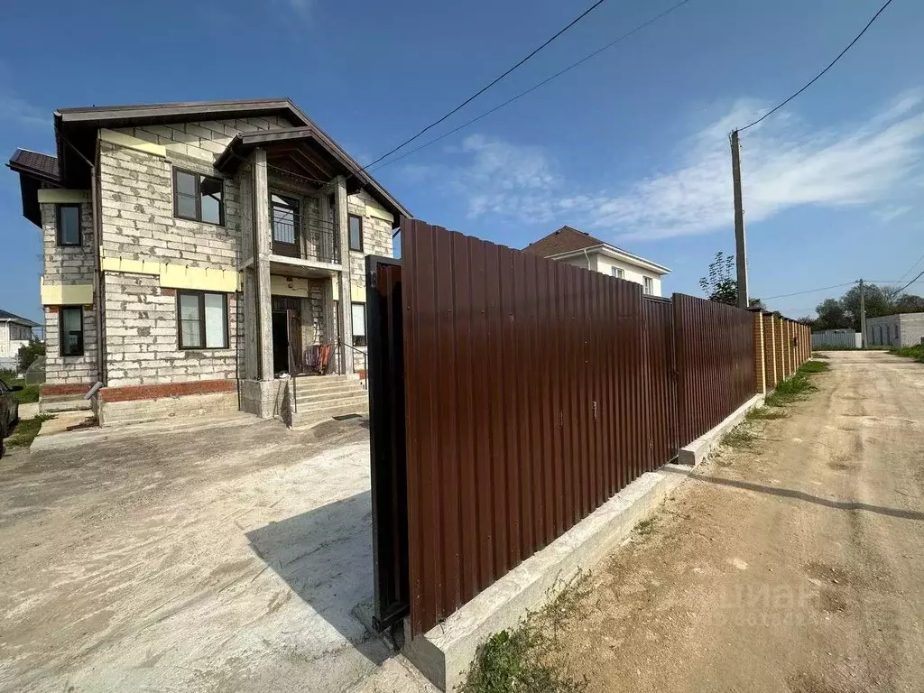 Дом в Калужская область, Калуга городской округ, д. Чижовка 67 (175 м) - Фото 0