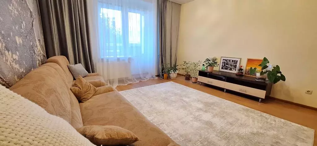 2-к кв. Калужская область, Калуга ул. Труда, 27 (64.9 м) - Фото 1