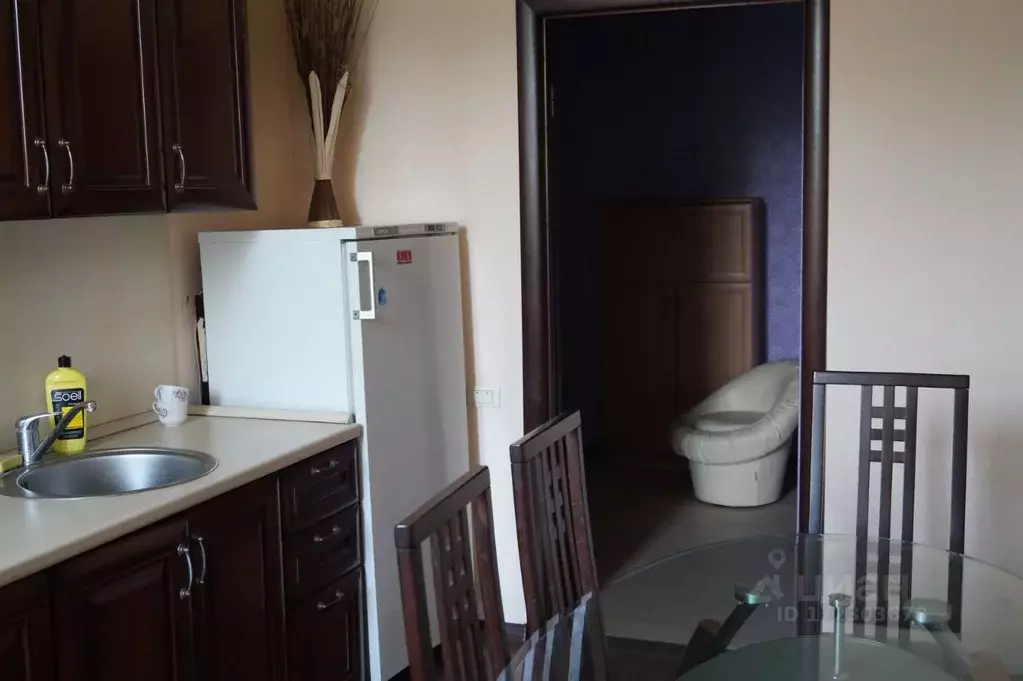 2-к кв. Оренбургская область, Оренбург ул. Чичерина, 26 (50.0 м) - Фото 1