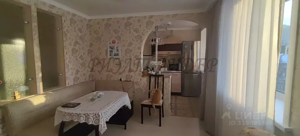 2-к кв. Алтай, Горно-Алтайск Коммунистический просп., 25 (58.4 м) - Фото 1