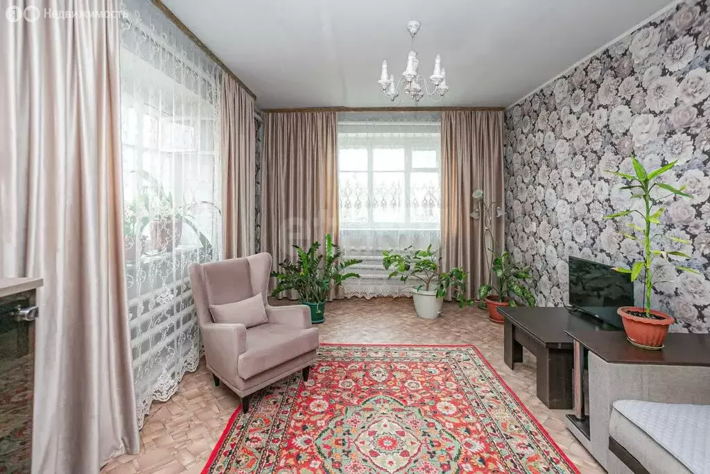 Дом в Чернореченский, Школьная улица (120 м) - Фото 1