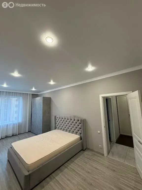 2-комнатная квартира: Владикавказ, улица Билара Кабалоева, 18 (63 м) - Фото 1