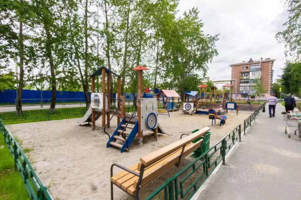 3-к кв. Тюменская область, Тюмень ул. Станционная, 16А (55.6 м) - Фото 1