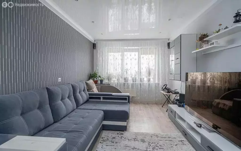 1-комнатная квартира: посёлок городского типа Яблоновский, улица ... - Фото 2