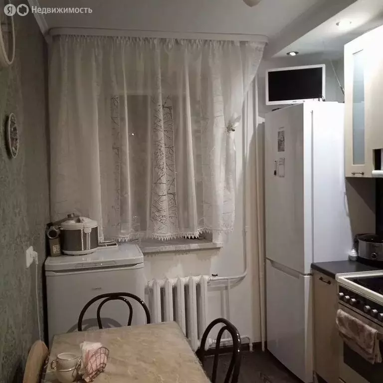 3-комнатная квартира: Тюмень, улица Щербакова, 144 (60 м) - Фото 0