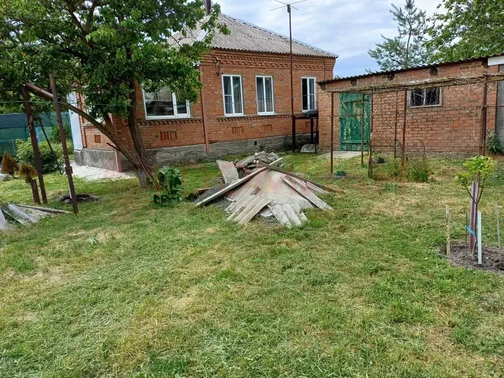 Дом в Ростовская область, Азовский район, Елизаветинское с/пос, Курган ... - Фото 1