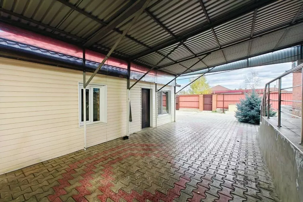 Дом в Адыгея, Теучежский район, Понежукай аул Майкопская ул. (120 м) - Фото 1