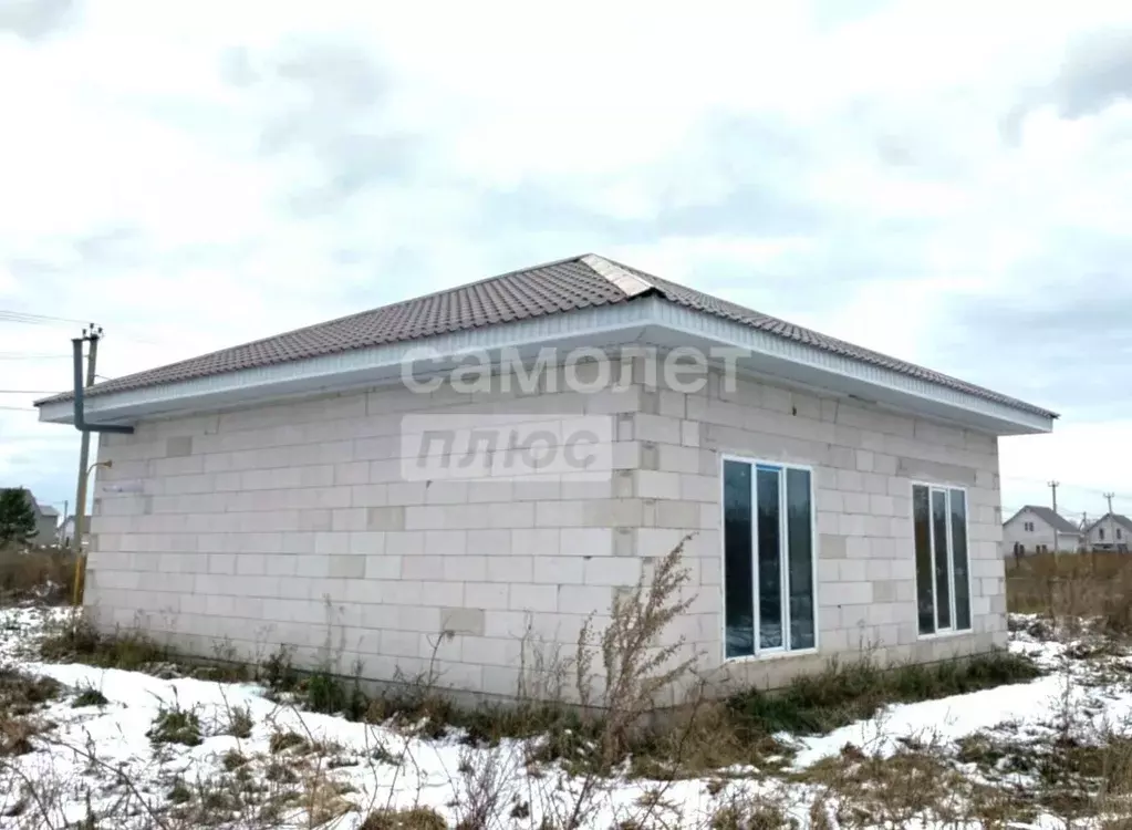 Дом в Алтайский край, Барнаул городской округ, пос. Центральный ул. ... - Фото 1