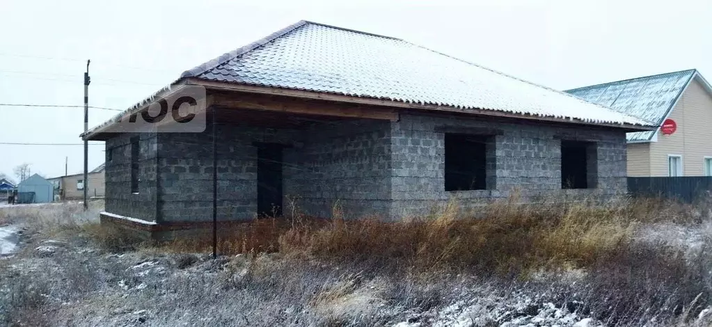 Дом в Оренбургская область, Оренбург городской округ, с. Пруды ул. ... - Фото 0