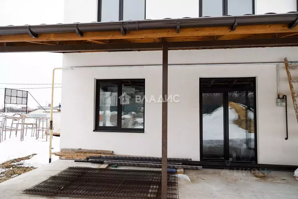 3-к кв. Воронежская область, с. Семилуки ул. Транспортная, 32 (98.0 м) - Фото 2