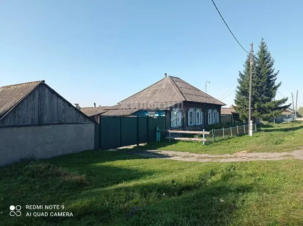 Дом в Хакасия, Бейский район, с. Бея ул. Ленина (65 м) - Фото 0