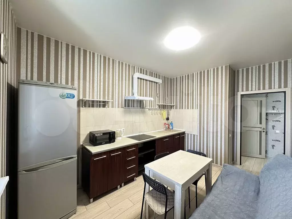 1-к. квартира, 40 м, 2/3 эт. - Фото 1