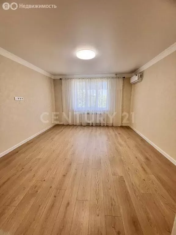 3-комнатная квартира: Махачкала, улица Абубакарова, 98 (76.6 м) - Фото 1