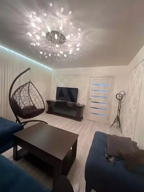 3-к. квартира, 70м, 1/5эт. - Фото 1