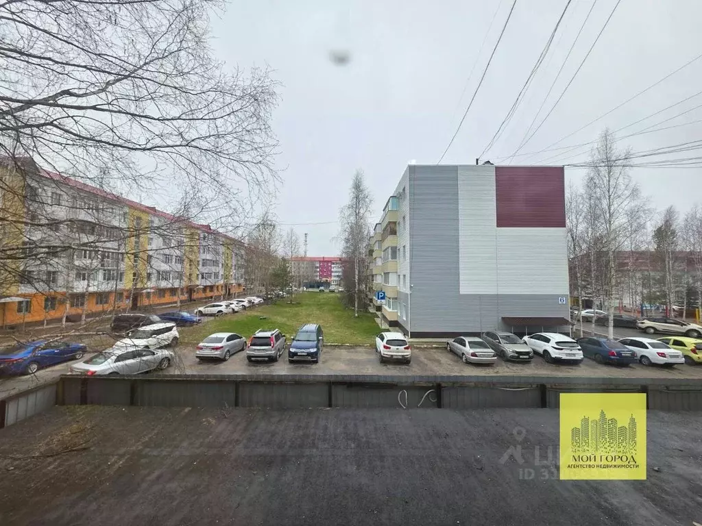 1-к кв. Ханты-Мансийский АО, Пыть-Ях 2-й Нефтяников мкр, 4 (30.8 м) - Фото 1