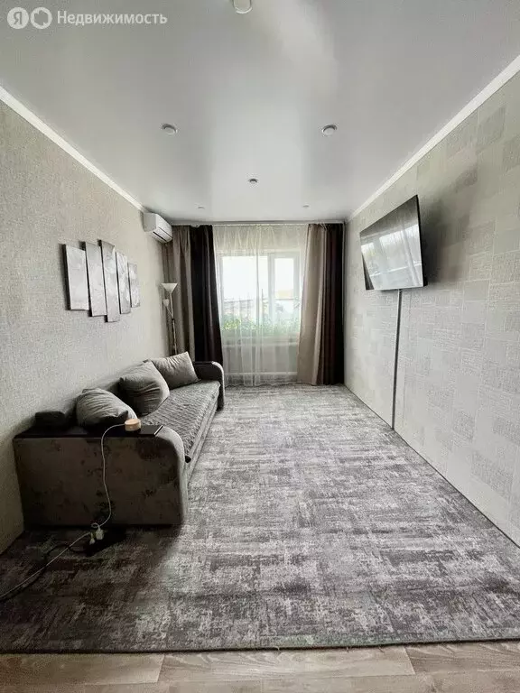 Дом в Оренбургская область, Курманаевский сельсовет, село Петровка, ... - Фото 1