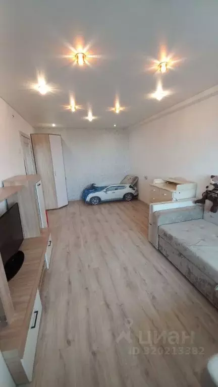 1-к кв. Удмуртия, Ижевск Удмуртская ул., 271 (36.0 м) - Фото 0