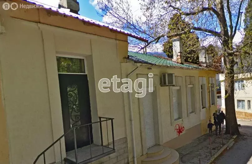 4-комнатная квартира: Ялта, улица Толстого, 1 (90 м) - Фото 1