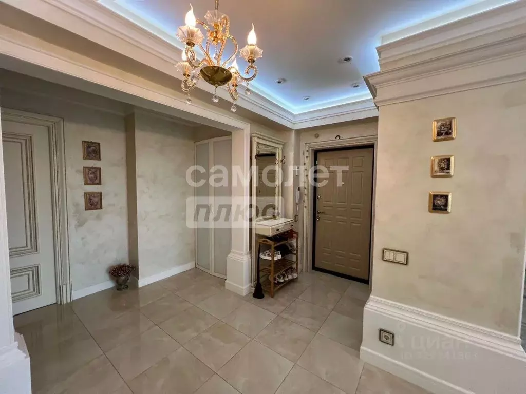 4-к кв. Сахалинская область, Южно-Сахалинск Комсомольская ул., 295Б ... - Фото 0