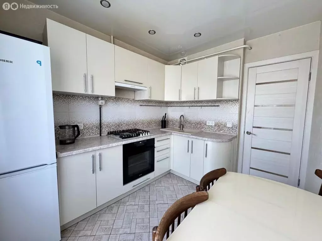 2-комнатная квартира: Березники, улица Мира, 56 (50.9 м) - Фото 0