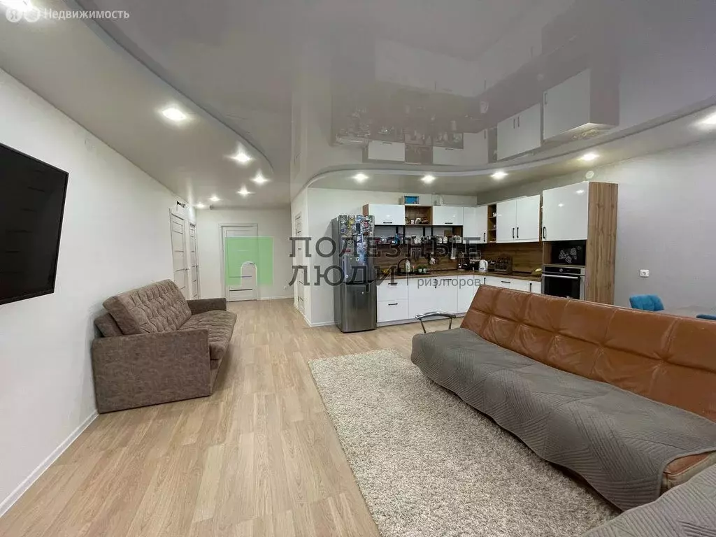 3-комнатная квартира: Ижевск, улица Архитектора П.П. Берша, 18 (101 м) - Фото 1