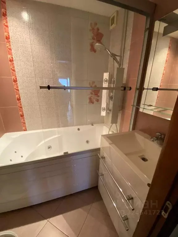 2-к кв. Красноярский край, Красноярск 9 Мая ул., 7 (53.3 м) - Фото 1