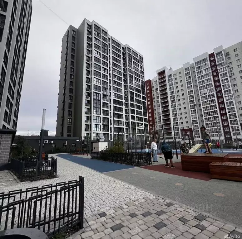 2-к кв. Иркутская область, Иркутск Дальневосточная ул., 166 (40.2 м) - Фото 1
