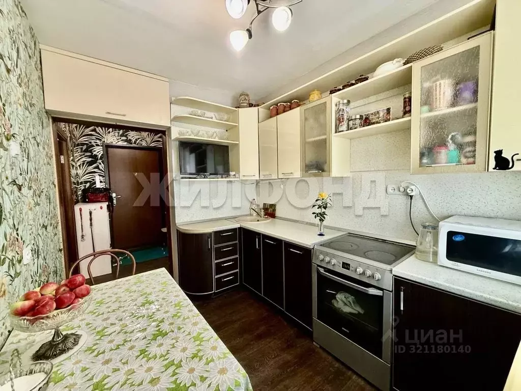 3-к кв. Самарская область, Тольятти 12-й кв-л, бул. Гая, 18 (60.0 м) - Фото 1