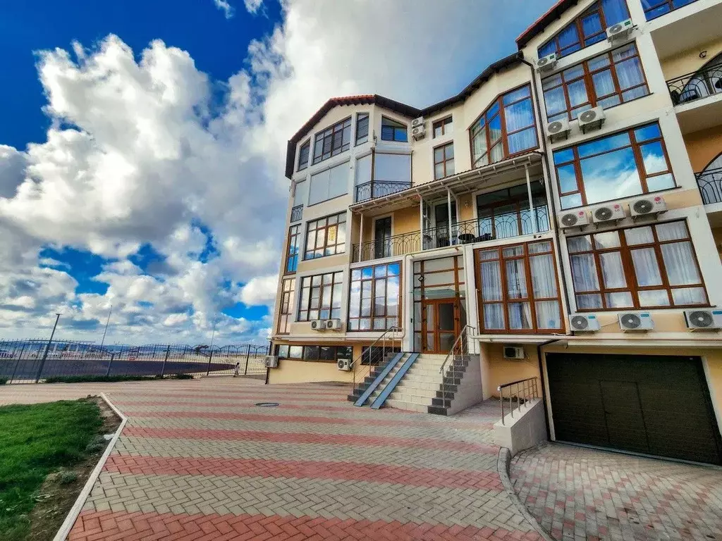 1-к кв. Краснодарский край, Геленджик Крымская ул., 12 (49.0 м) - Фото 0