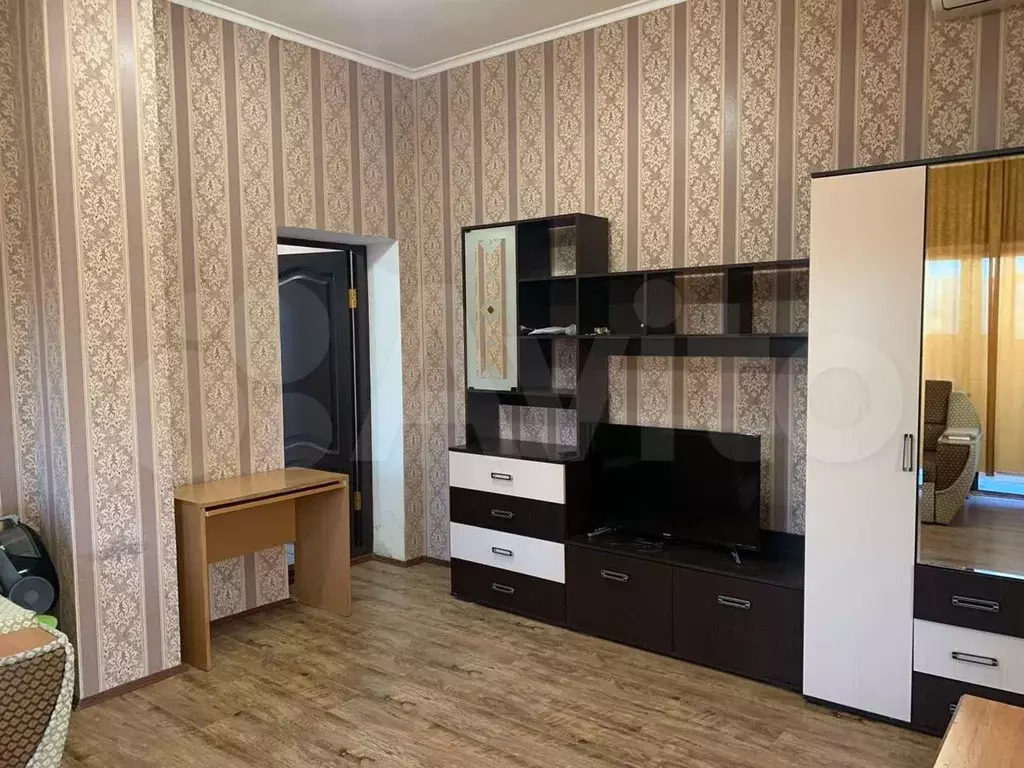 1-к. квартира, 40м, 2/2эт. - Фото 0