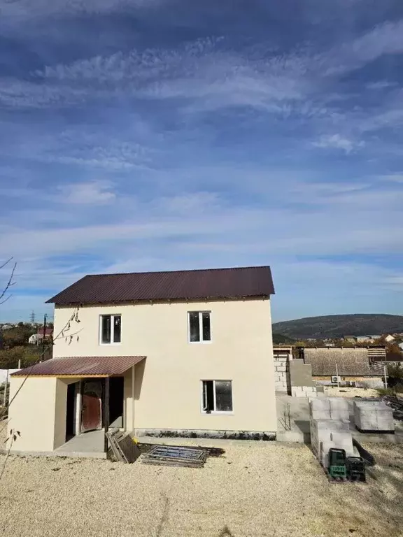 Дом в Крым, Симферопольский район, Добровское с/пос, Лозовое-3 массив, ... - Фото 1