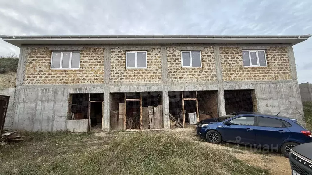 Дом в Крым, Симферопольский район, Мирновское с/пос, с. Белоглинка ул. ... - Фото 2