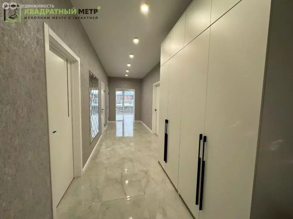 Дом в Михайловск, улица Владимира Ацуты (140 м) - Фото 0