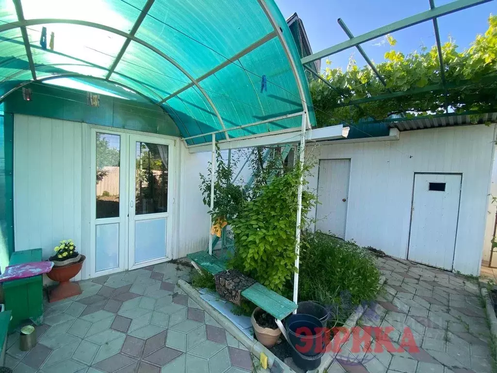 Дом в Краснодарский край, Крымск ул. Кочергина, 102 (30 м) - Фото 1