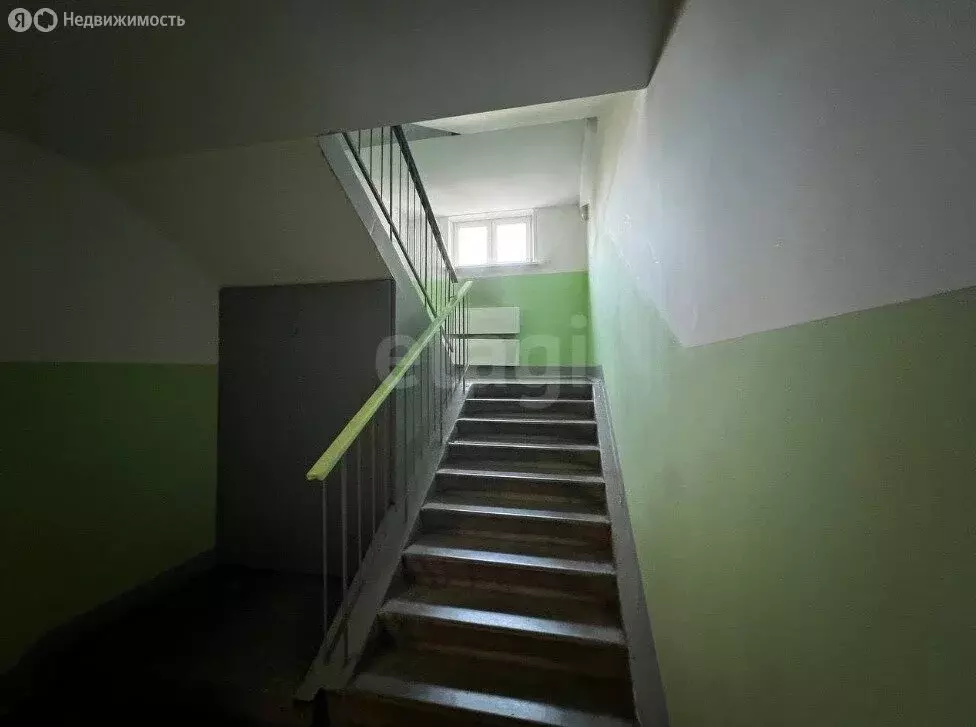 2-комнатная квартира: Красноярск, микрорайон Северный, улица ... - Фото 0