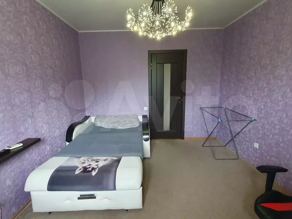 Комната 15 м в 3-к., 3/3 эт. - Фото 0