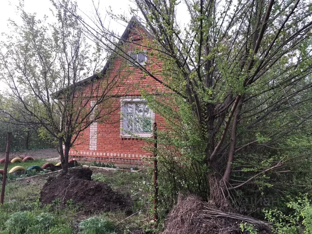 Дом в Саратовская область, Энгельсский район, Новопушкинское ... - Фото 1