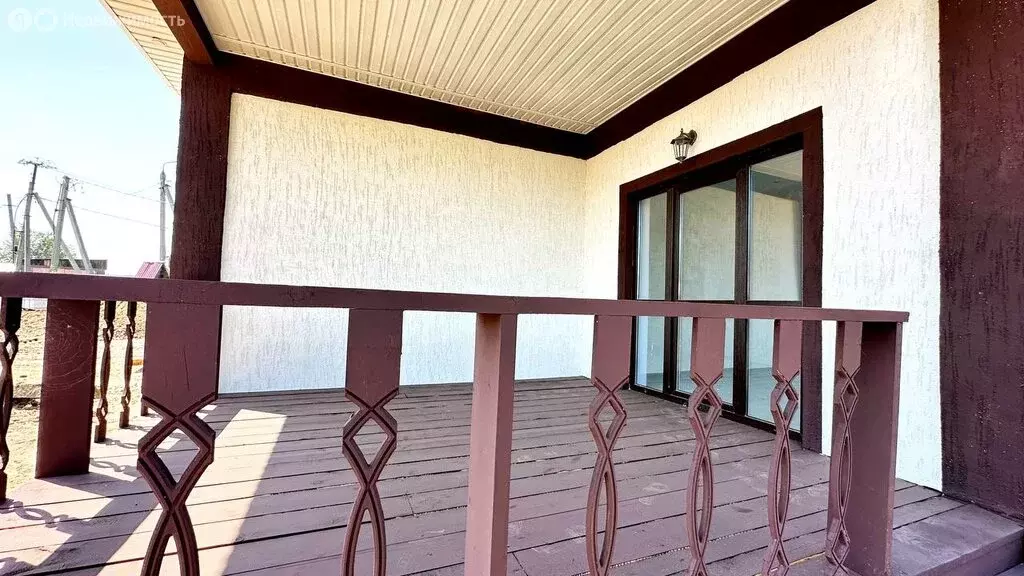 Дом в Иркутск, улица Курочкина (100 м) - Фото 1