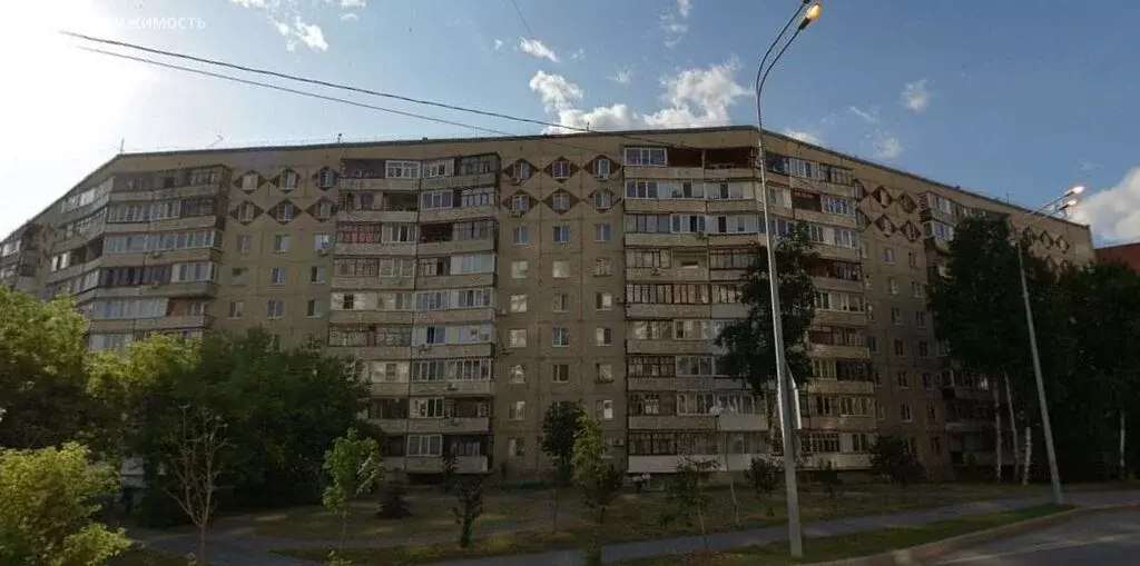 2-комнатная квартира: Тюмень, Заречный проезд, 10 (50 м) - Фото 1